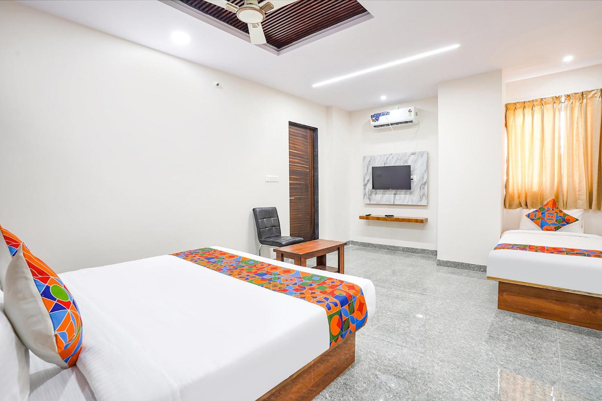 Fabhotel Platinum Palace - Nr Magadi Main Road Bangalore Eksteriør bilde