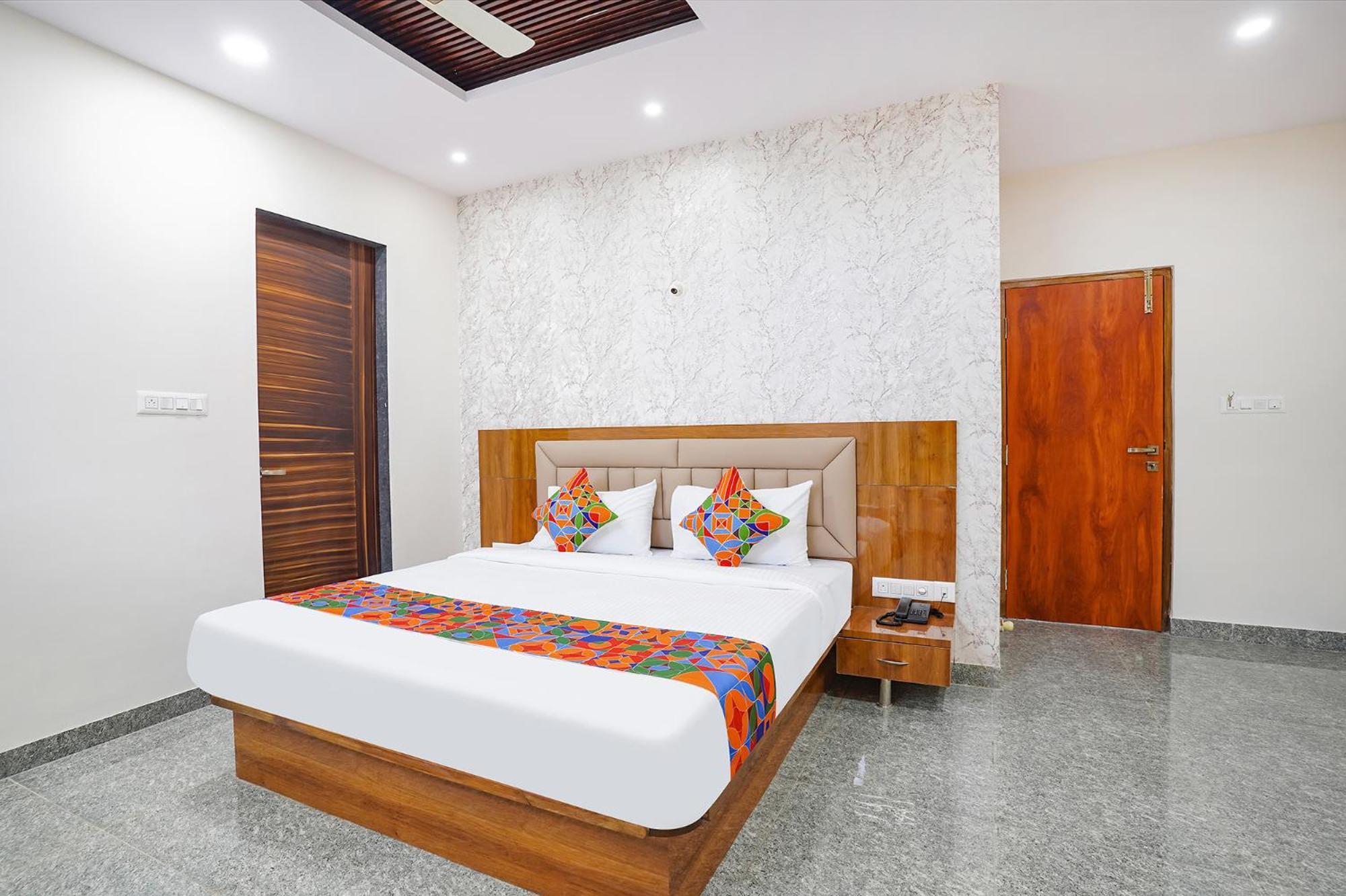 Fabhotel Platinum Palace - Nr Magadi Main Road Bangalore Eksteriør bilde