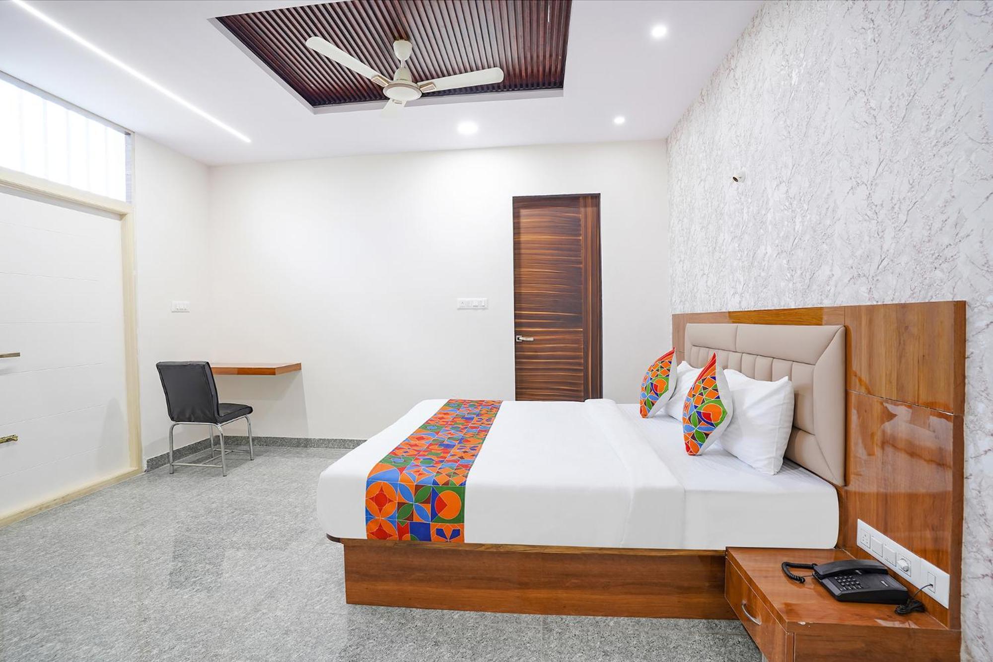 Fabhotel Platinum Palace - Nr Magadi Main Road Bangalore Eksteriør bilde