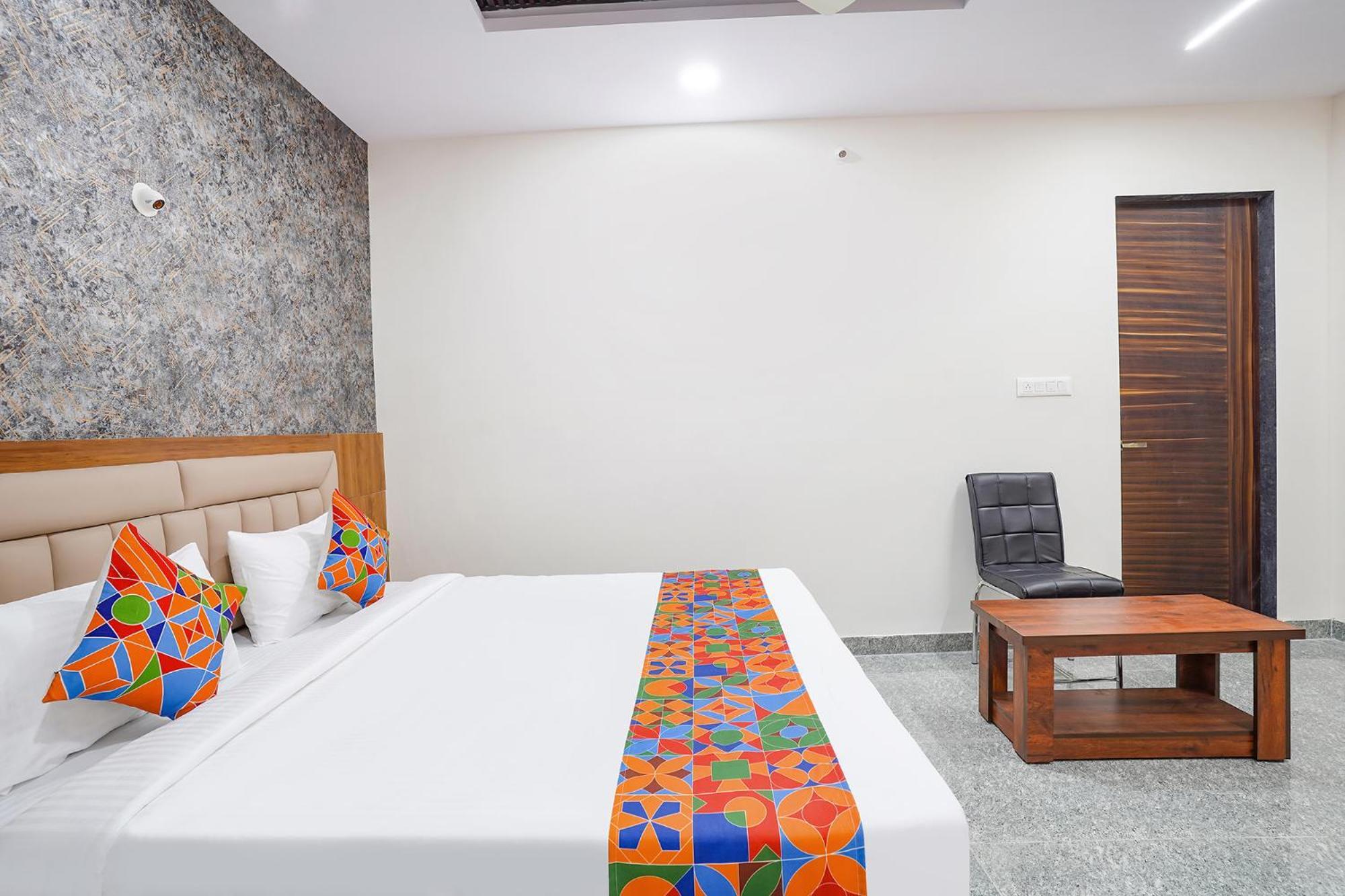Fabhotel Platinum Palace - Nr Magadi Main Road Bangalore Eksteriør bilde