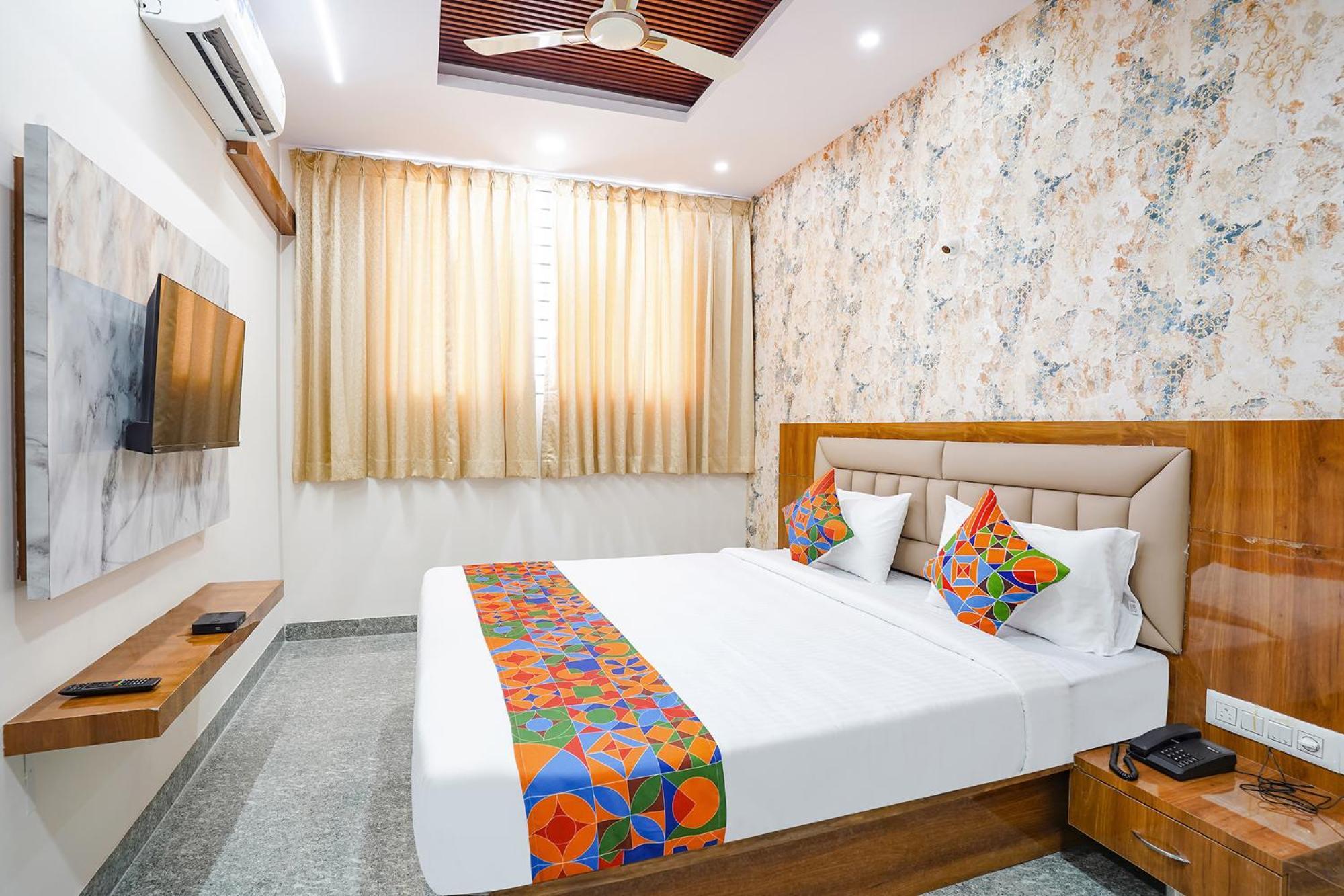 Fabhotel Platinum Palace - Nr Magadi Main Road Bangalore Eksteriør bilde