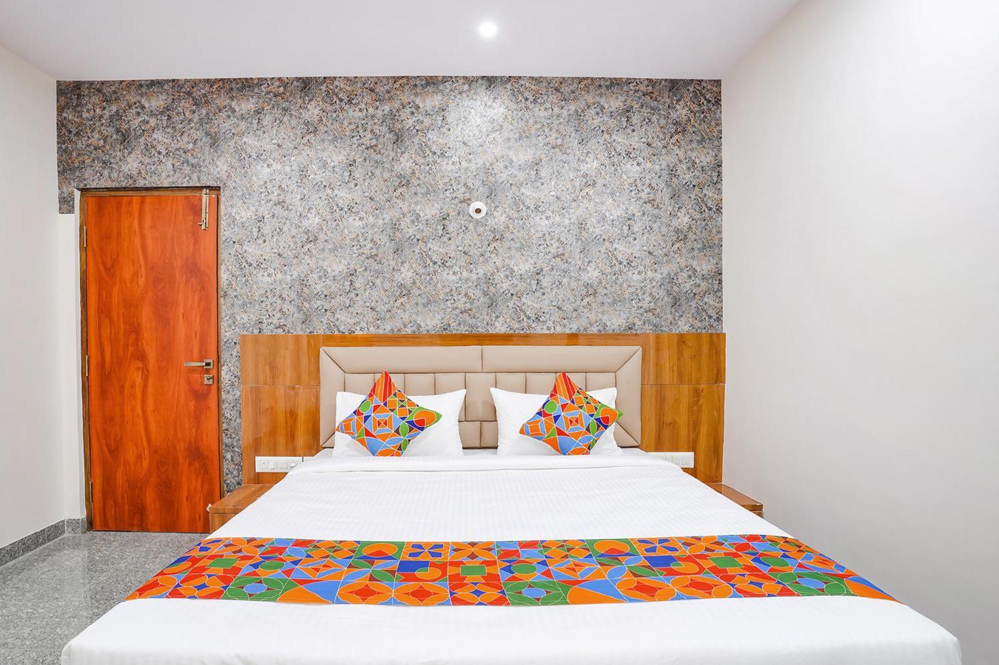 Fabhotel Platinum Palace - Nr Magadi Main Road Bangalore Eksteriør bilde