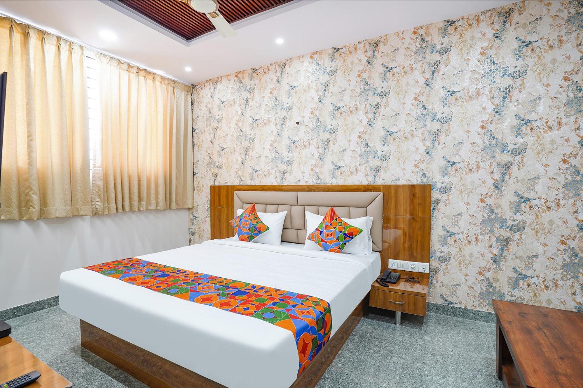 Fabhotel Platinum Palace - Nr Magadi Main Road Bangalore Eksteriør bilde