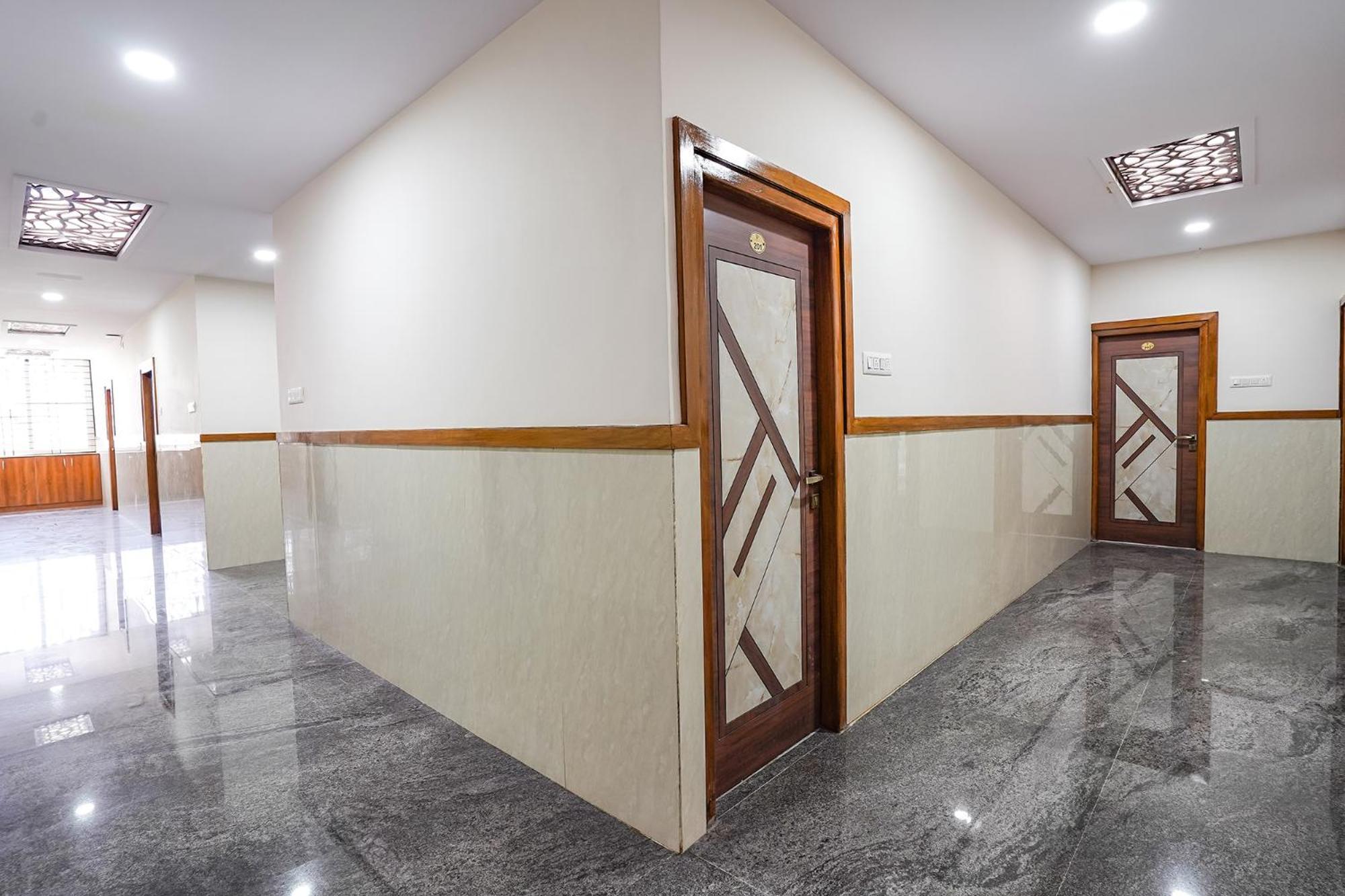 Fabhotel Platinum Palace - Nr Magadi Main Road Bangalore Eksteriør bilde