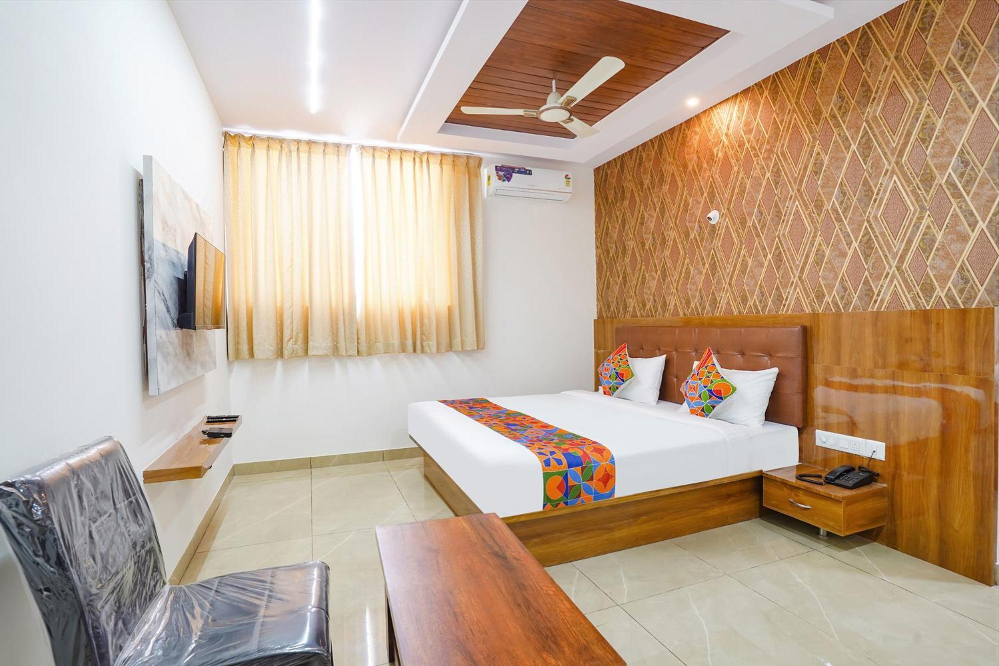 Fabhotel Platinum Palace - Nr Magadi Main Road Bangalore Eksteriør bilde